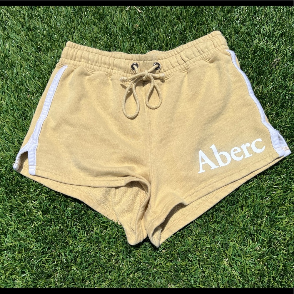 Abercrombie & Fitch shorts, Size Small, Yellow